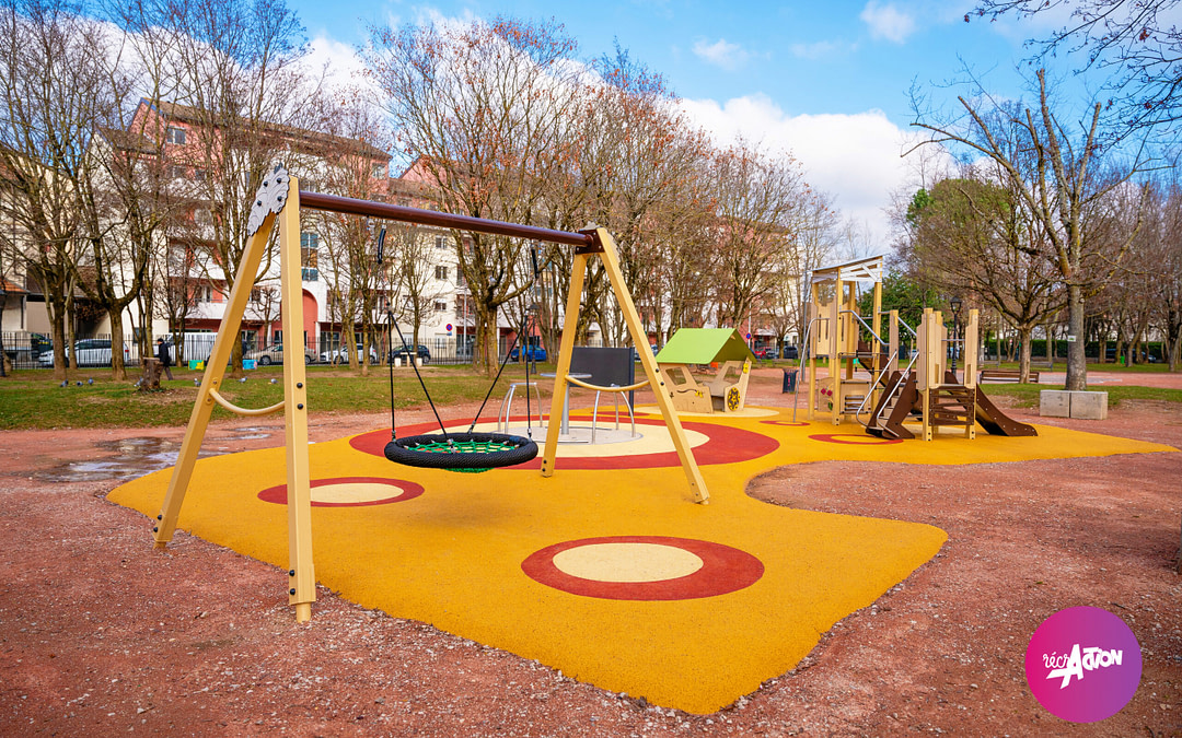 Aire de jeux &ndash; Design &ndash; Annemasse &ndash; Parc Eug&egrave;ne Maitre (74)