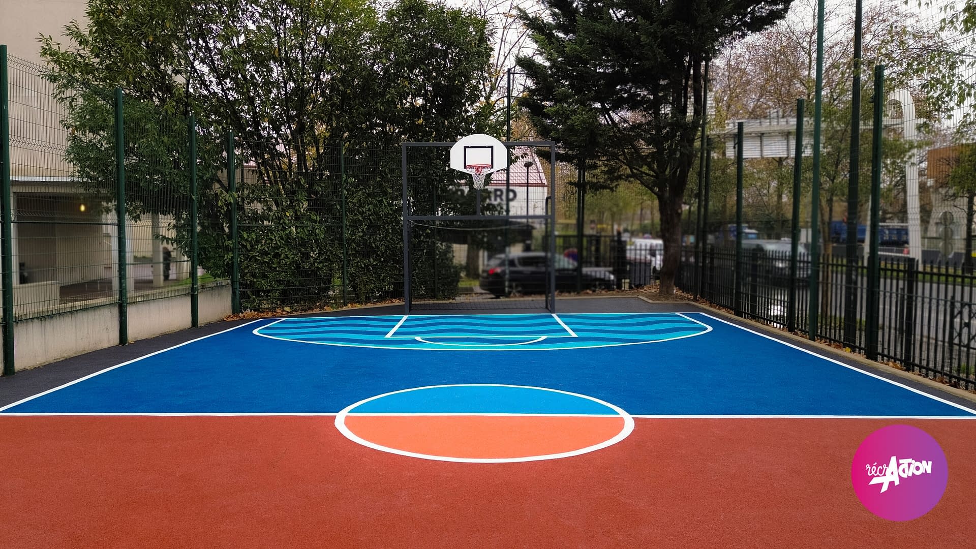 Terrain de foot quai Aulagnier — photo 2