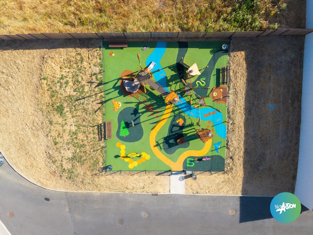 Aire de jeux Villebouzin - photo 2